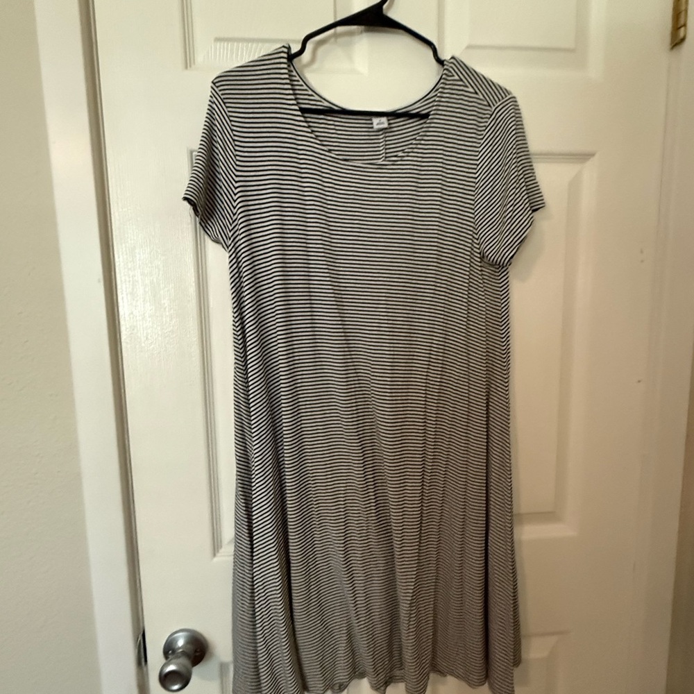 Old Navy Black and White Striped Midi Dress